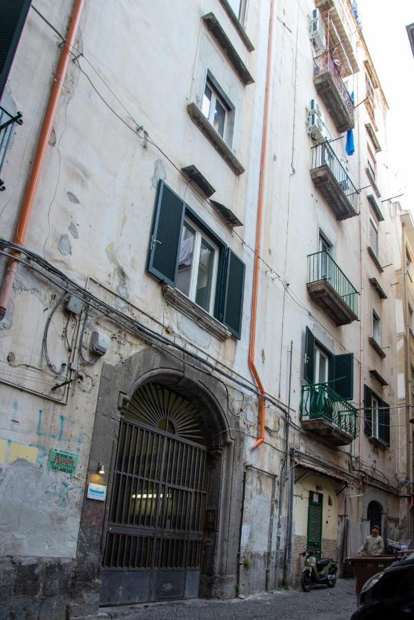 Domus Anticaglia By Domusextra Apartment Naples Exterior photo