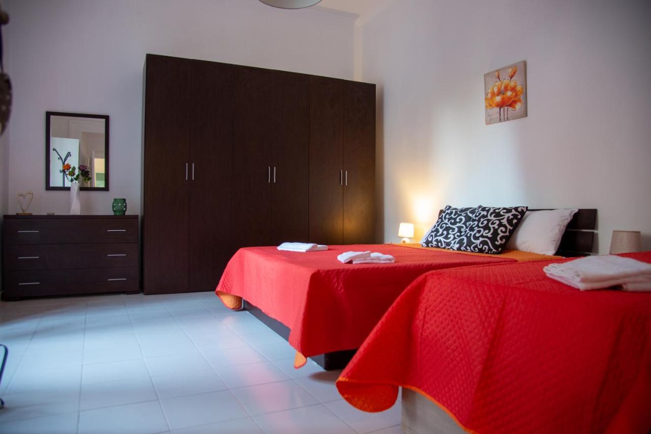 Domus Anticaglia By Domusextra Apartment Naples Exterior photo