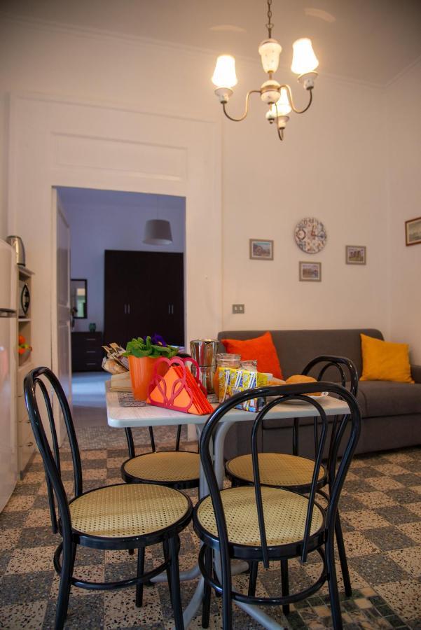 Domus Anticaglia By Domusextra Apartment Naples Exterior photo